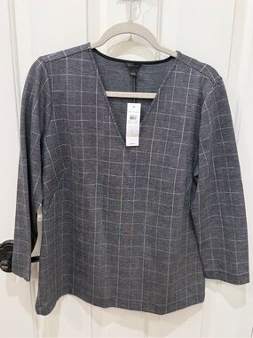 NWT Ann Taylor Gray Plaid V-Neck Women's Top
